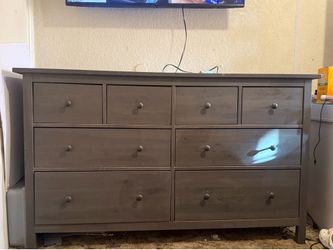 Dresser (IKEA)
