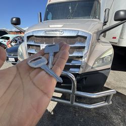 Llaves De Autos / Car Keys And Remotes 