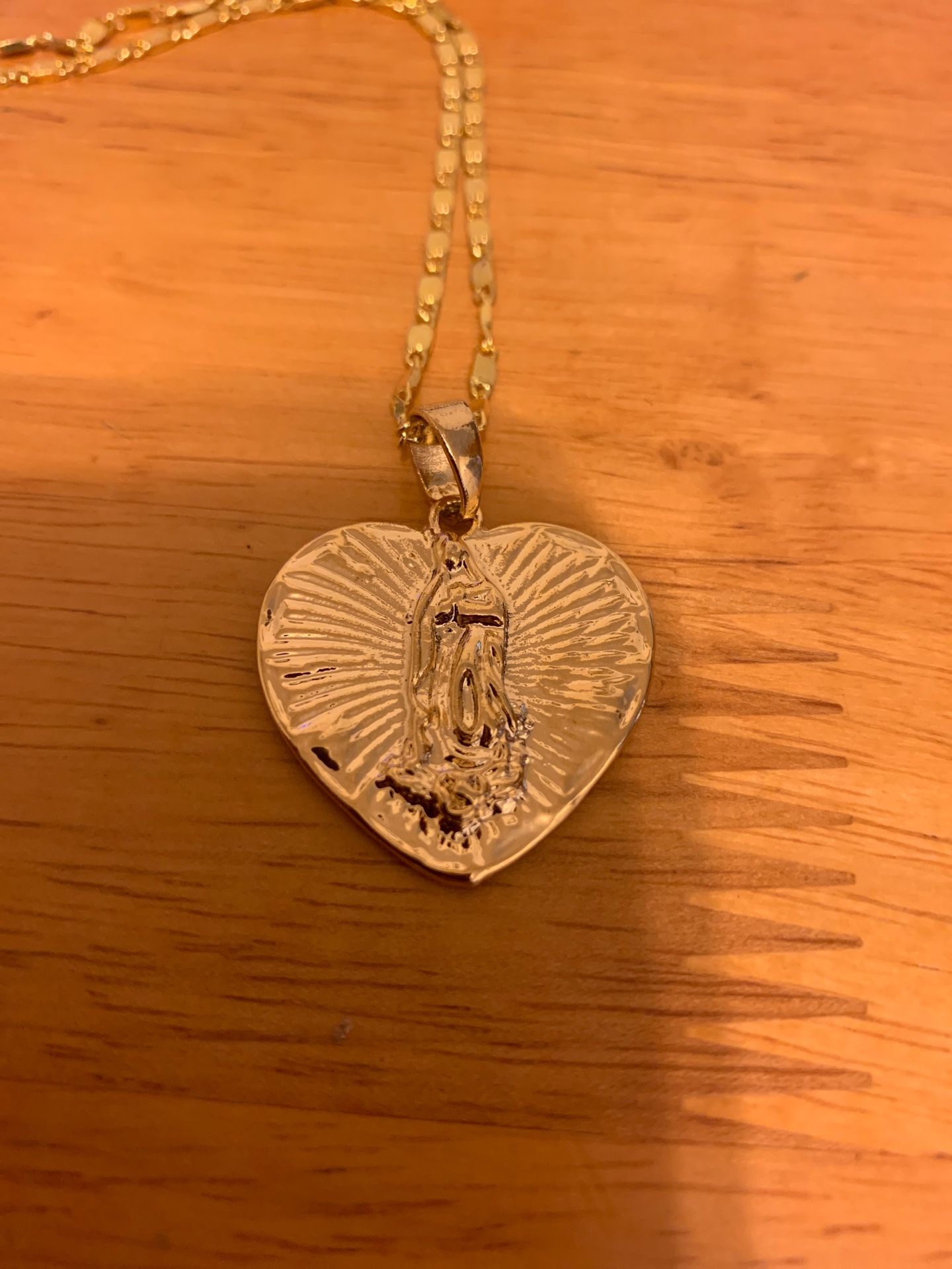 Virgin Mary pendant and chain