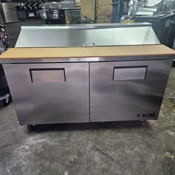 True 2 Door Sandwich Prep Station (NICE!!!!!!!!
