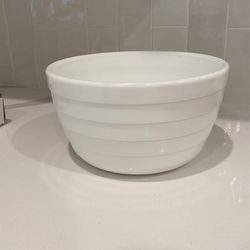 Retro Modern White Mixing Bowl (Pyrex)? Milk Glass