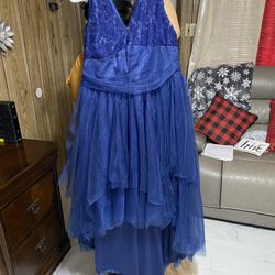 blue dress