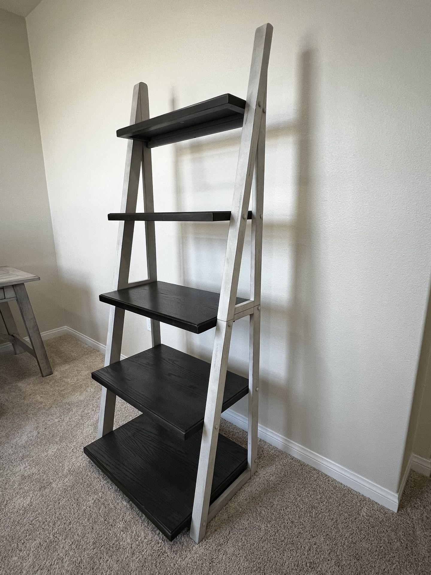Decor Shelve Stand