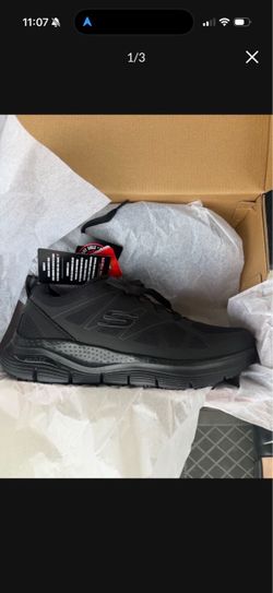 Sketchers men work shoes size 11.5