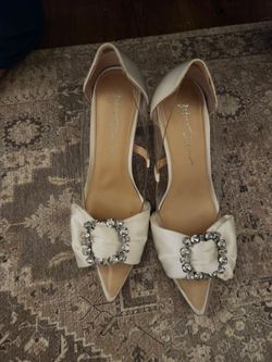 Betsey Johnson SB Moxie ivory heels size 10