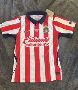 Chivas home kit size XL, FITS LIKE A MEDIUM/LARGE.