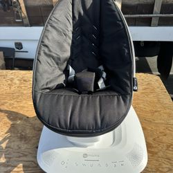 MamaRoo Baby Swing model 1046