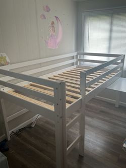 Cama con escritorio tamaño twin
