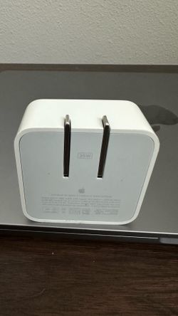 35W Dual USB-C Charger Apple Brick