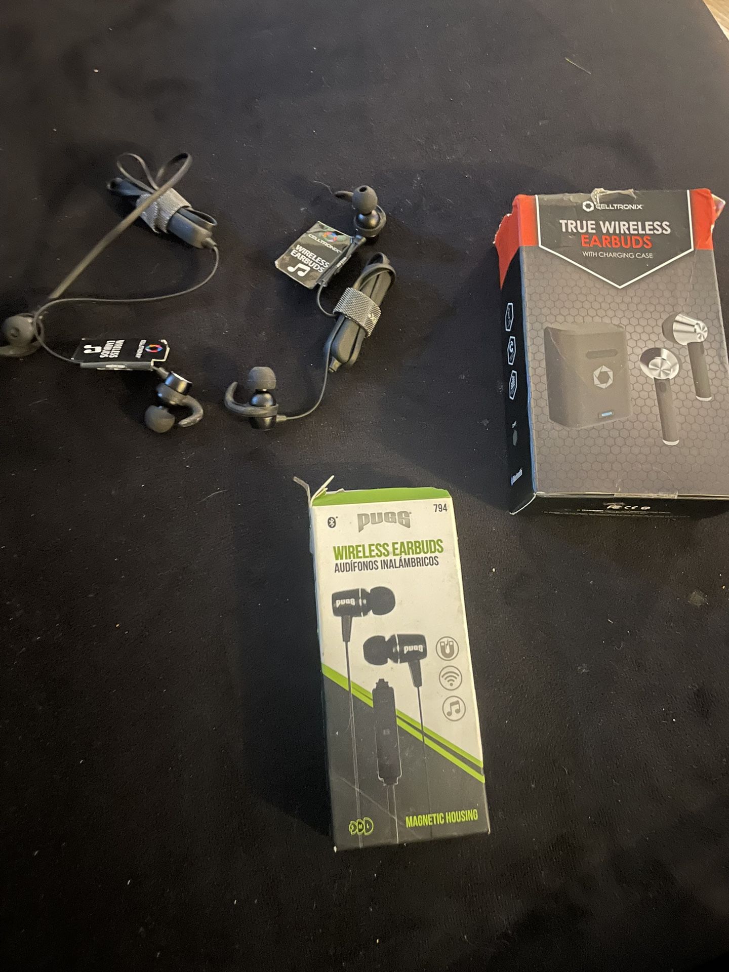 Wireless Head Phones (new)