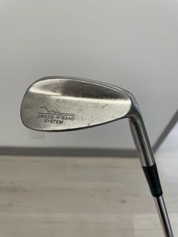 MacGregor Grass-N-Sand 54° Sand Wedge, 35” RH