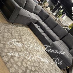 ✨️ Sectional Sleeper 🌟 Furniture Queen Bedrooms, Dining Avail 