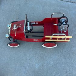 Baghera 1938 Vintage Classic Fire Engine Pedal Car