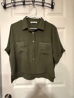 Olive green cropped blouse