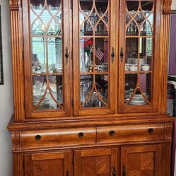 China Cabinet & Dining Set,2 Leaves, 6 Chairs