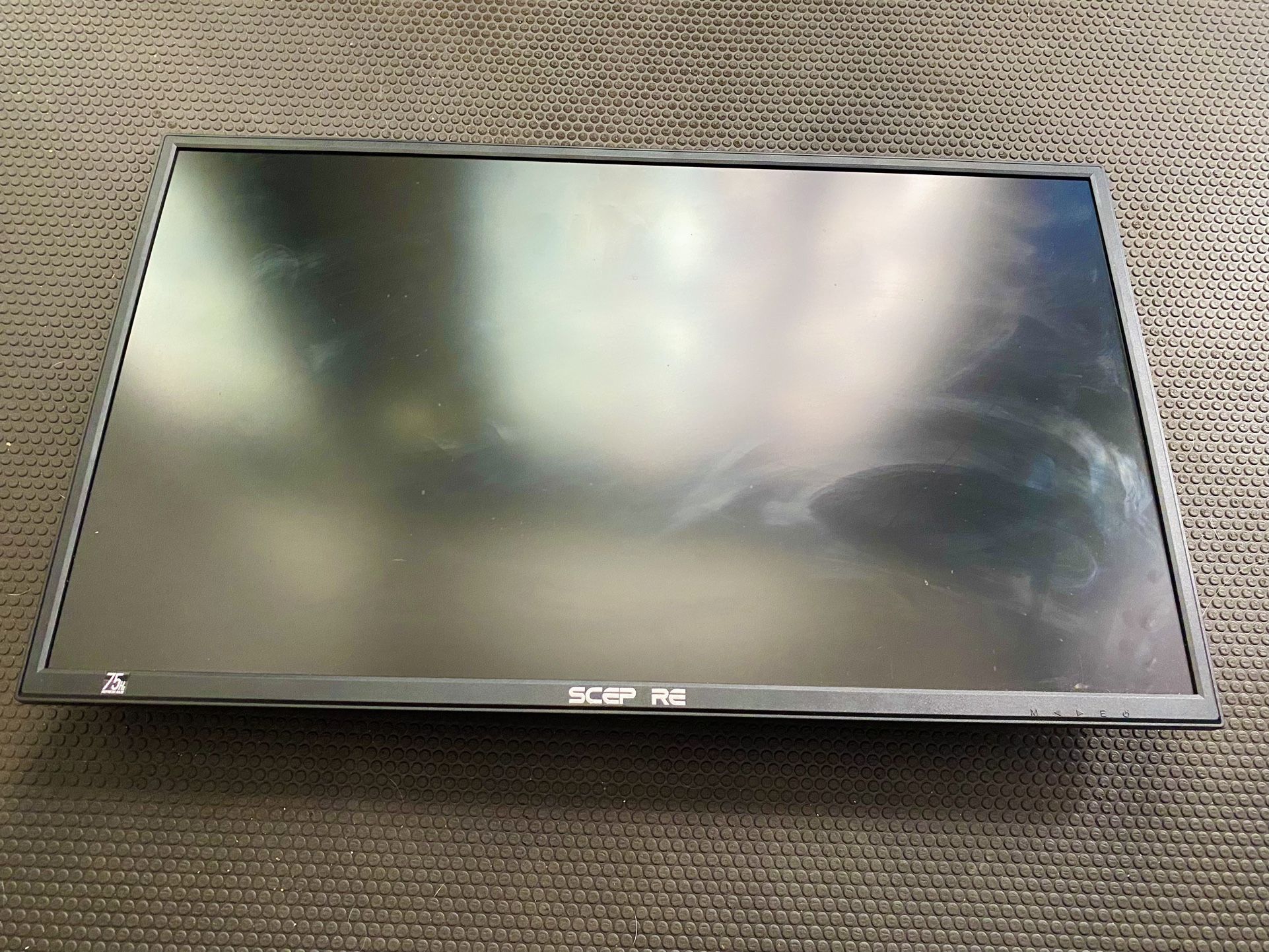 SCEPTRE F27 COMPUTER MONITOR 27”