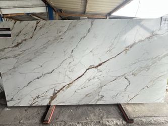 Fantasy Gold Quartz Slab - 126x63 - Polished Finish