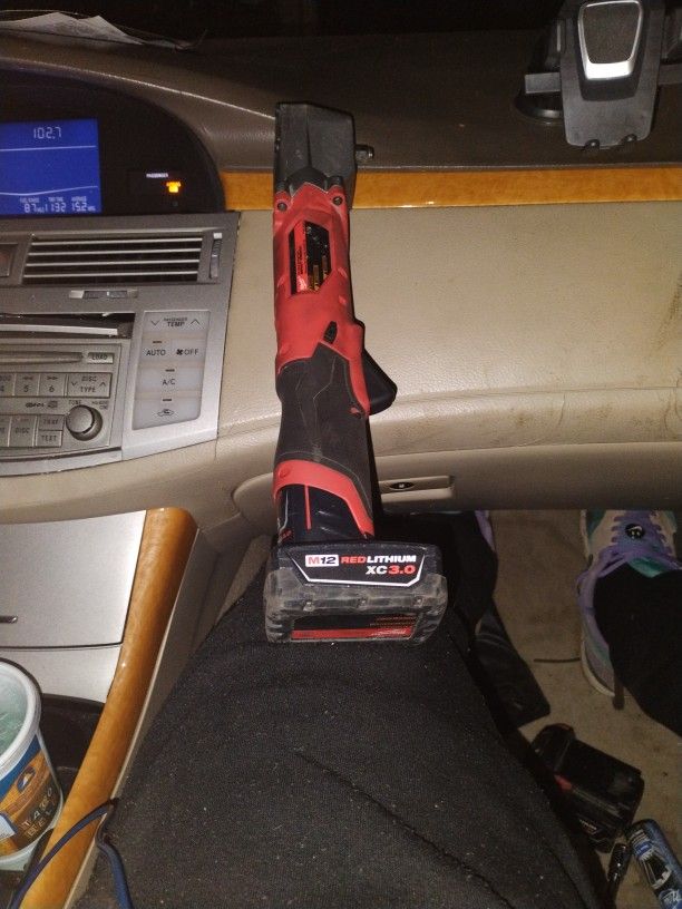 Milwaukee Impact Wrench And Extra Milwaukee Battery
