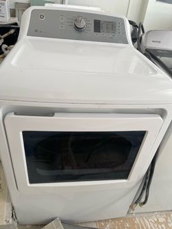 GE 7.4 Cu. Ft. Electric Dryer $250