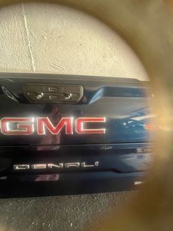 GMC Sierra Denali 1500 Tailgate Multipro