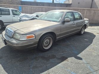2002 Ford Crown Victoria