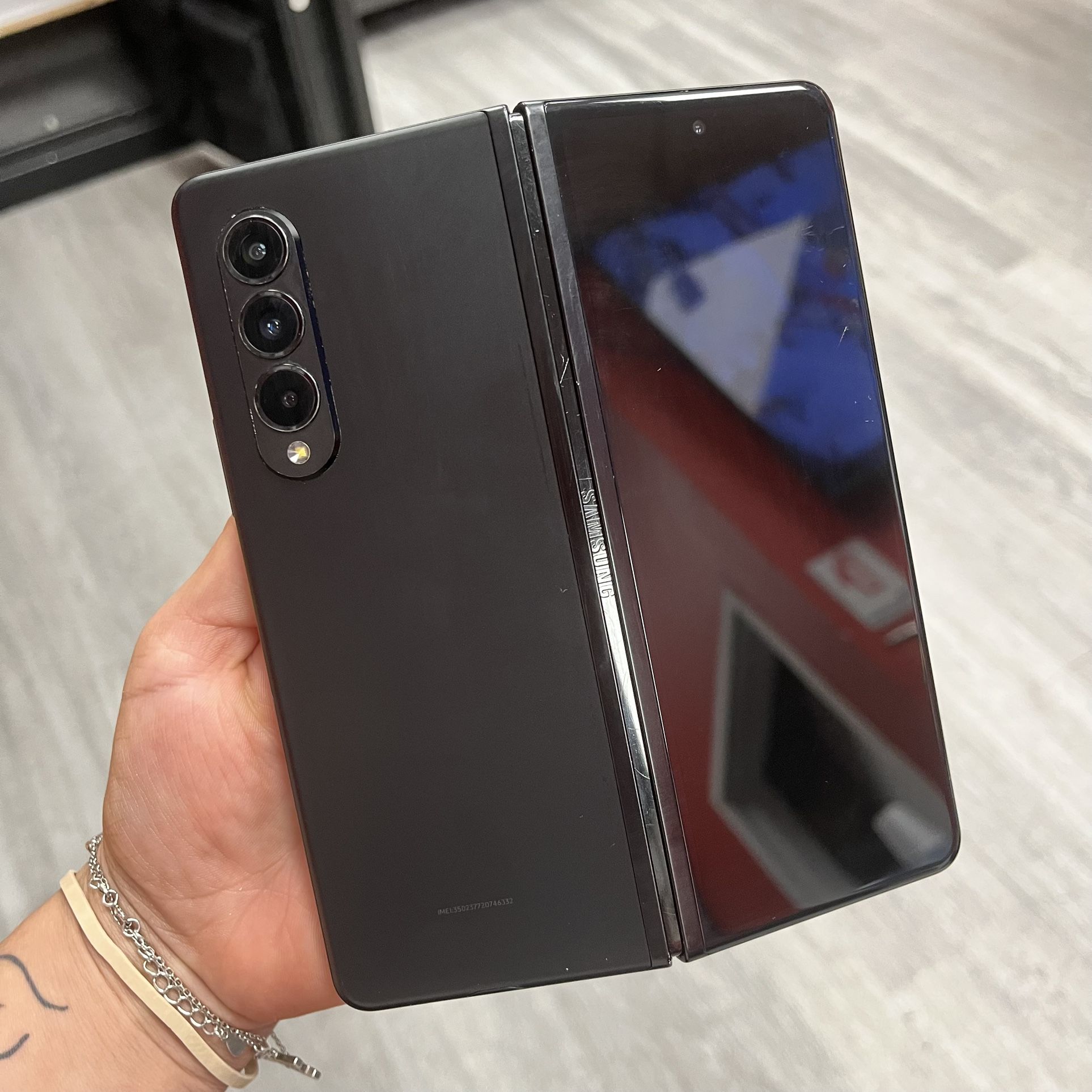 Z Fold 3 5g 256gb AT&T Cricket