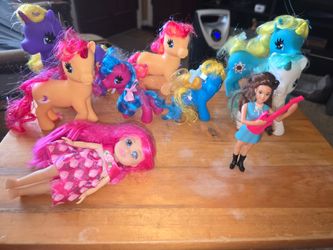 🧚♀️ USED 7 vintage 1980 Gi-Go wonderland unicorns, guitar mini barbie & Sparkle Girtz