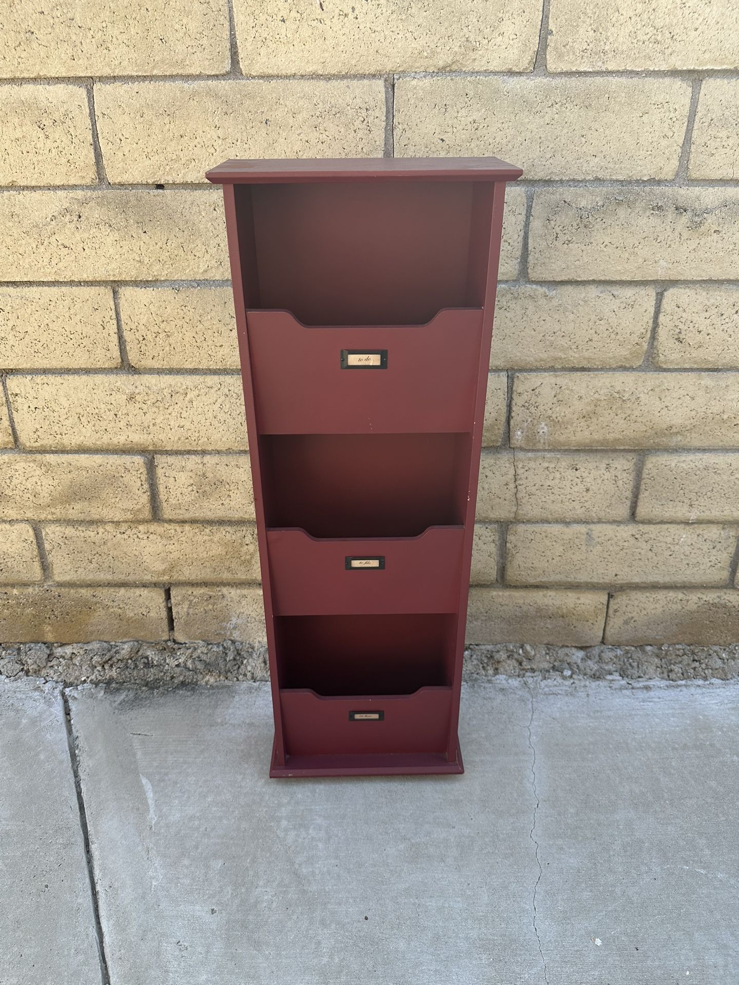 Three Tiered Shelf / Magazine Organizer