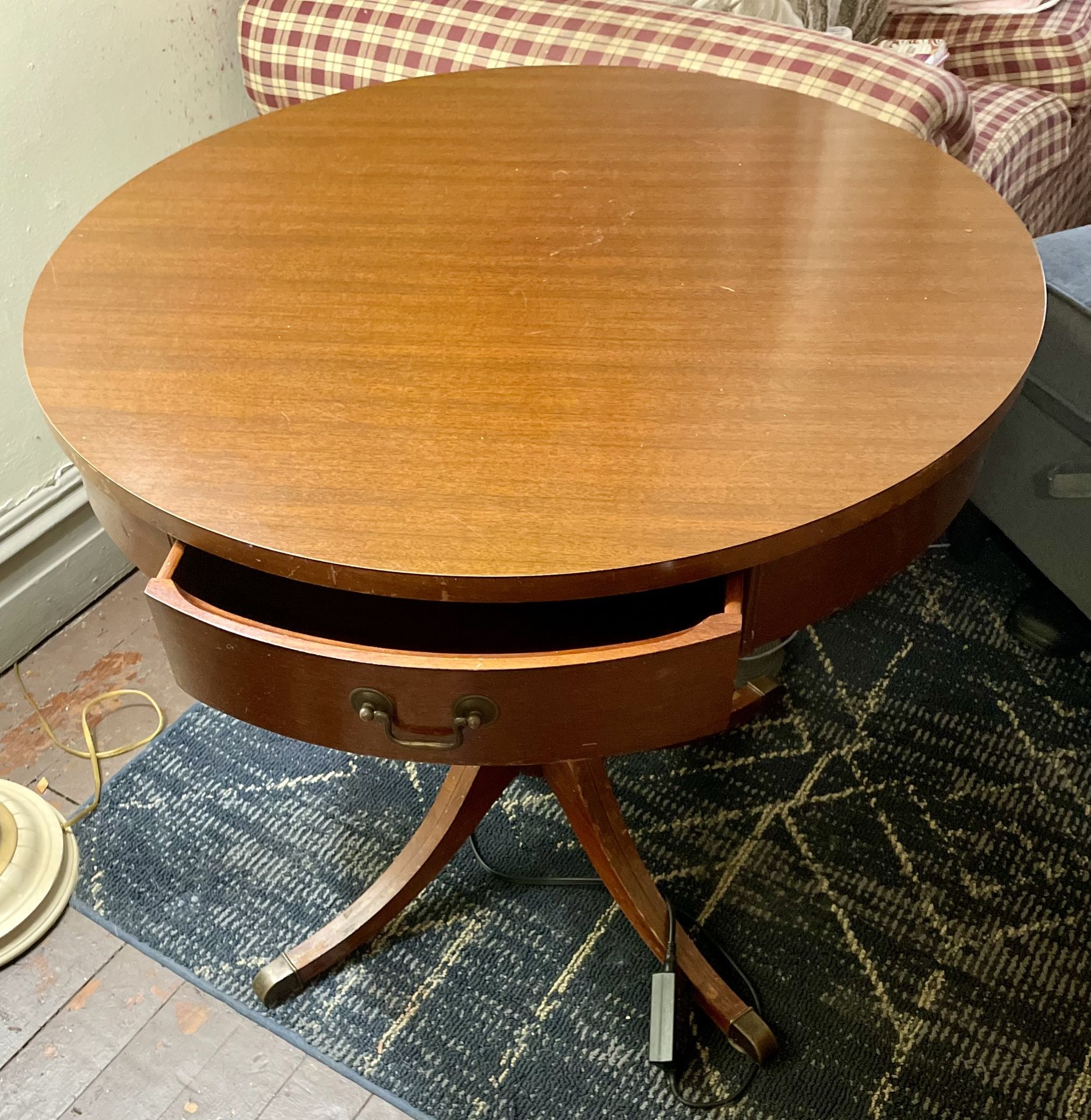 1(contact info removed) Mersman Drum Table