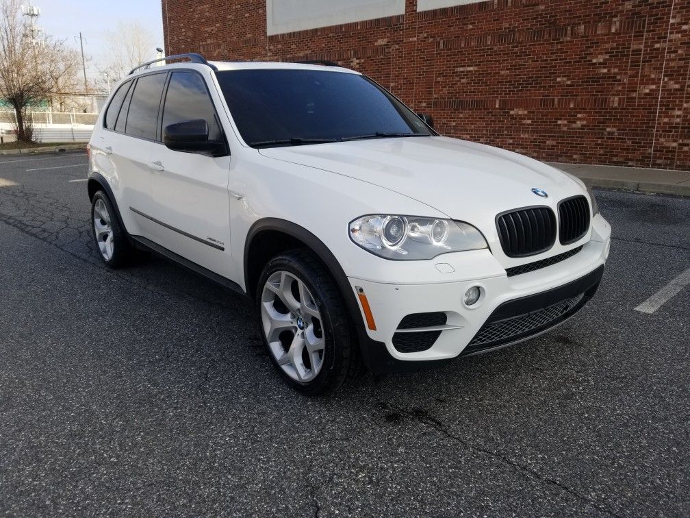 2013 BMW X5D! Fully loaded, DIESEL 30+MPG for Sale in Washington, DC