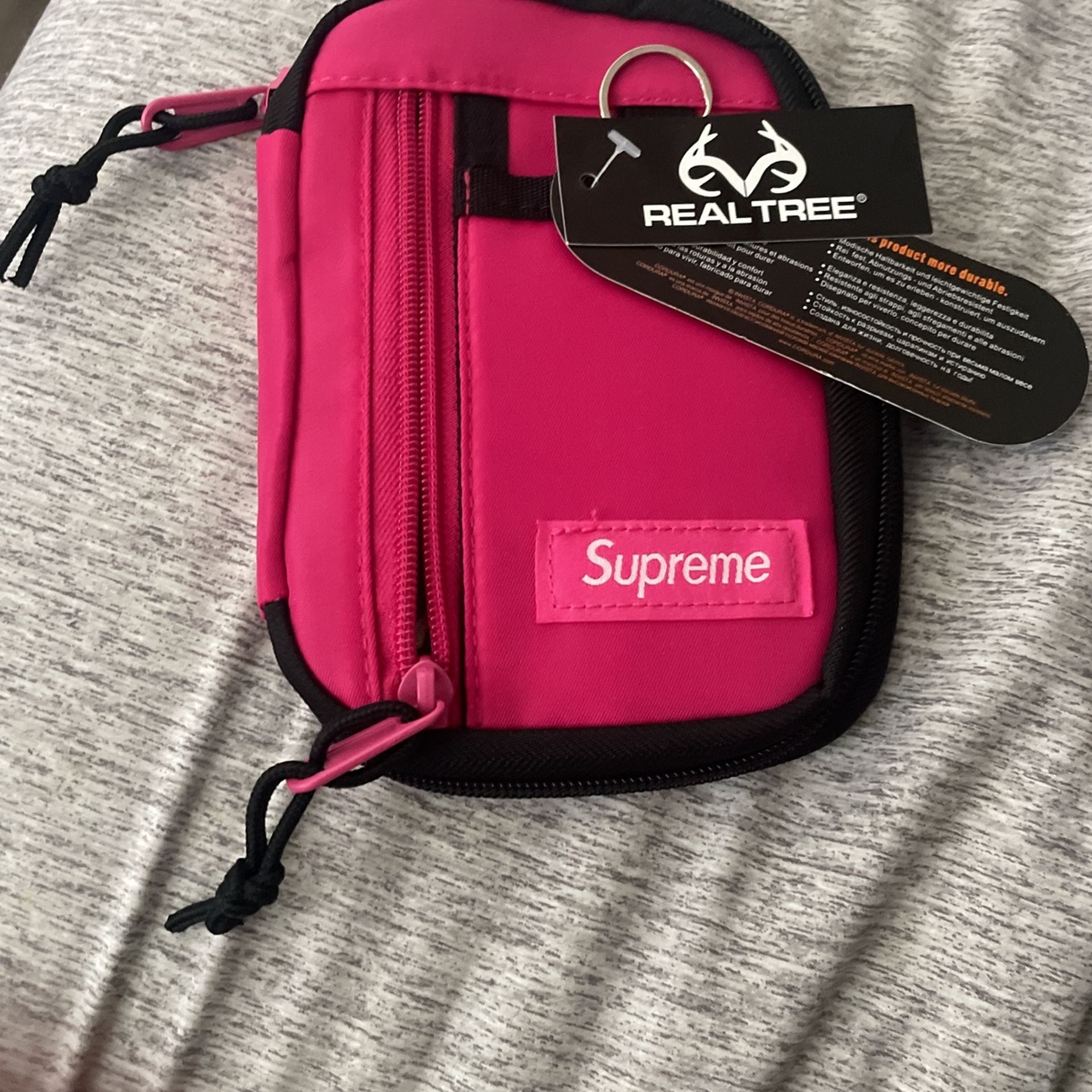 FW19 Supreme magenta small zip pouch cordura nylon bag Water resistant wallet
