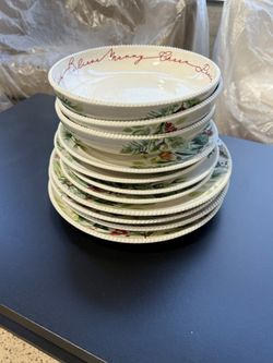 Christmas Holiday Dinnerware Set – Plates and Bowls