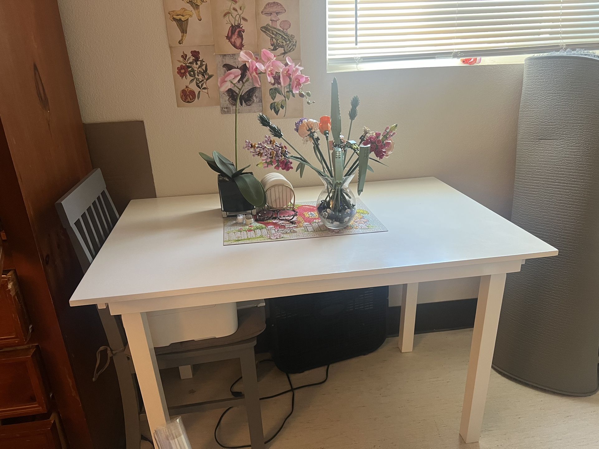 White kitchen table
