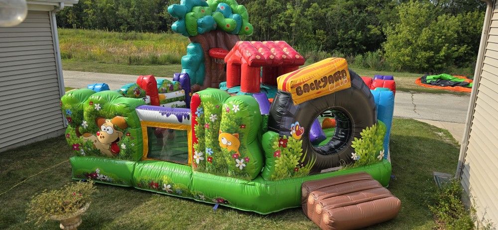 Inflatable Depot Backyard Toddler Combo Bounce House
