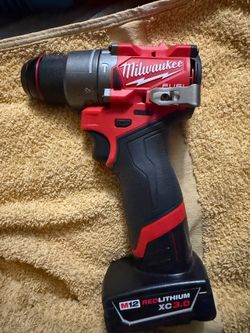 M12 MILWAUKEE FUEL HAMMER DRILL AND 3.0