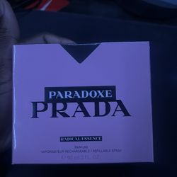 Prada Paradoxe EDP