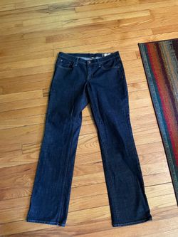 Women’s GAP straight leg jeans