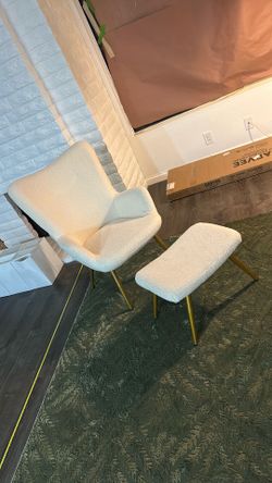 Accent chair / couch / sofa
