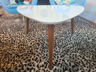 White retro triangle coffee table