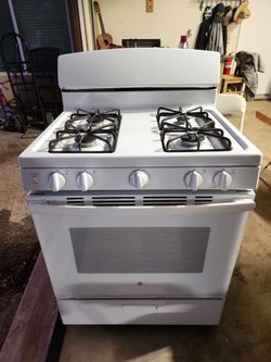 Gas stove