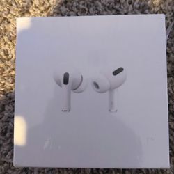 Apple AirPods Pro Wireless Earbuds White MagSafe Charging Case
