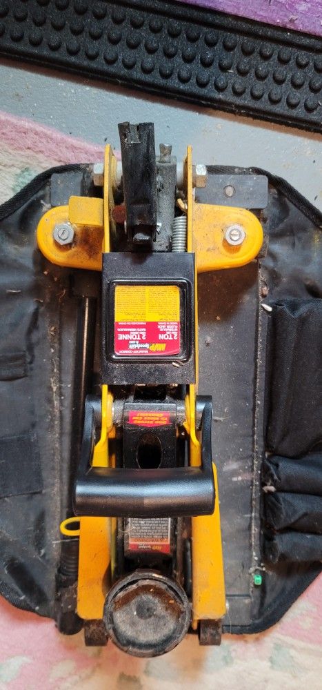 MVP Speedy Lift 2 Ton Jack