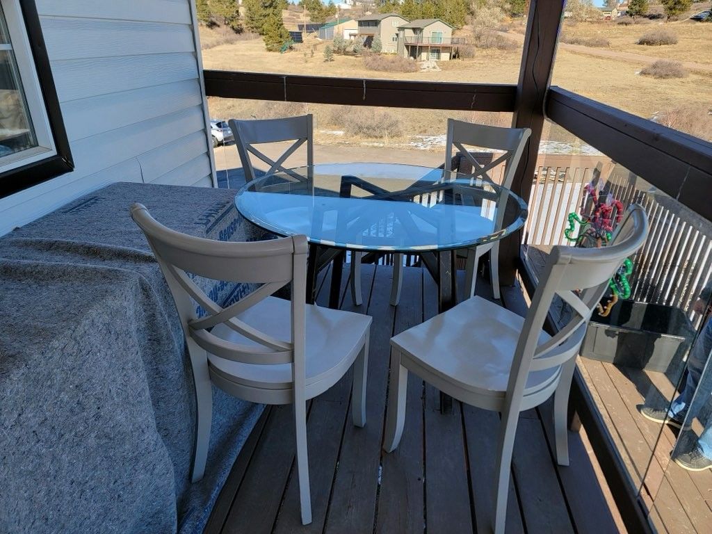 Crate And Barrel Glass Table And Four Chairs