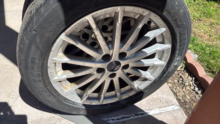 Ford OEM Alloy Wheel with Goodyear
