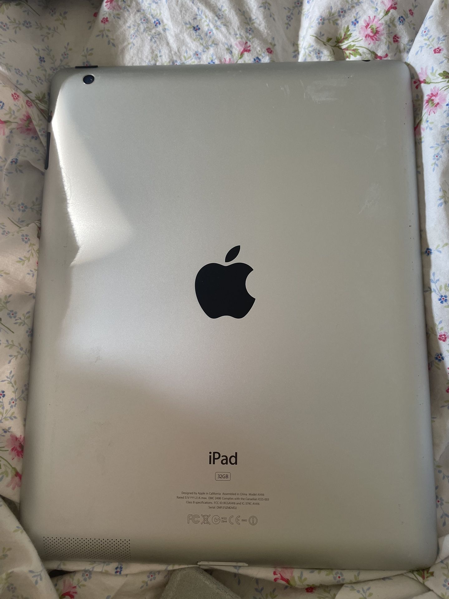 Vintage iPad 3rd gen