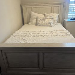 Queen Bed Frame 