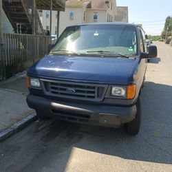 2007 Ford Econo E150