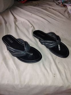 Olivia Miller sandals lady or young girls