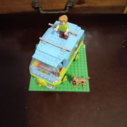 Lego Scooby-Doo Mystery Van..