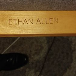 Ethan Allen Dining Set With 6 Chairs And 1 Table 